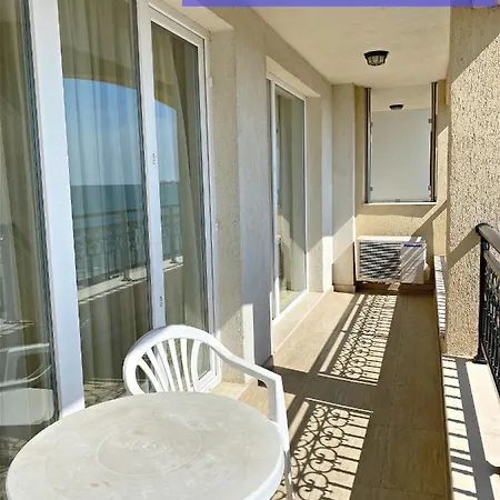 Private Super By Sea In ! דירה *